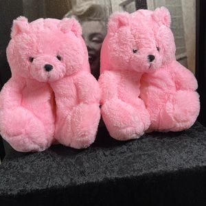 Bear slippers !💕